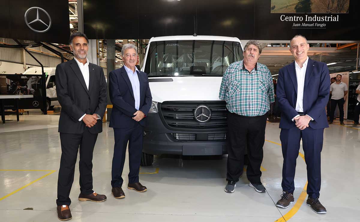 mercedes-benz-vende-planta-en-argentina