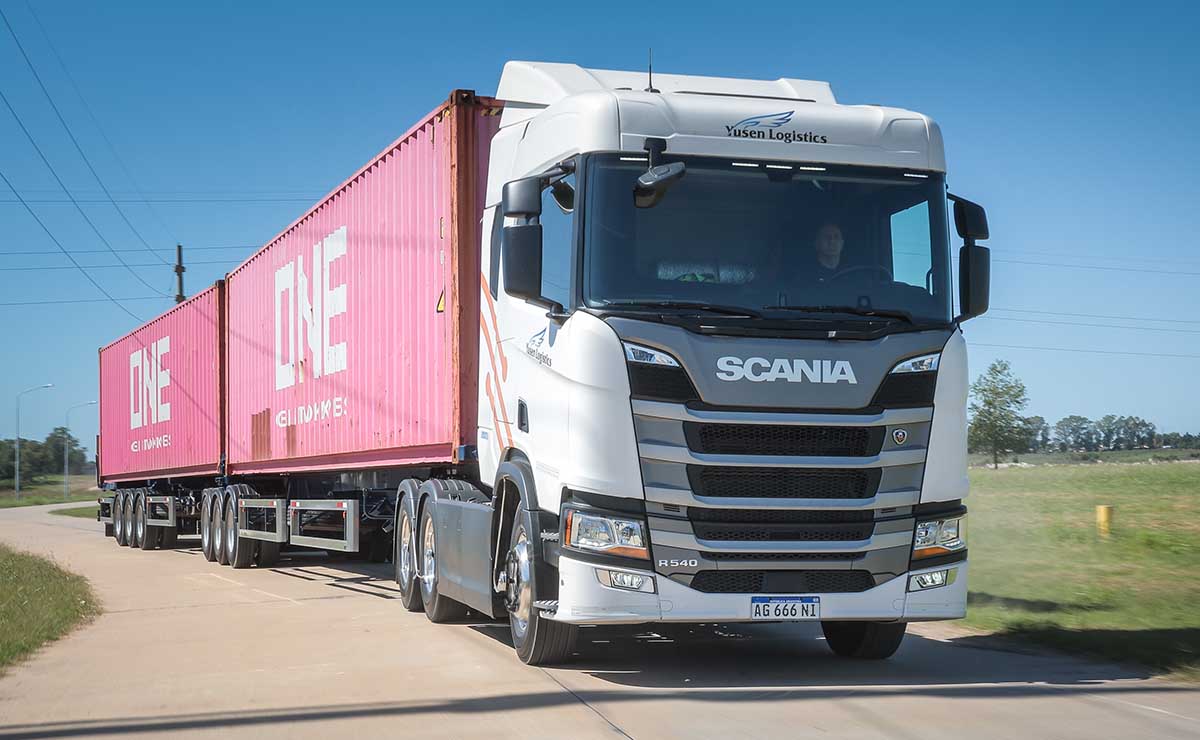 scania-primer-bitren-toyota
