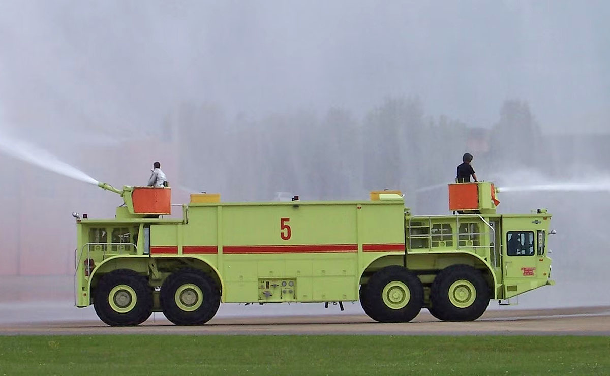 camion-de-bomberos-mas-grande-del-mundo-oshkosh-p15