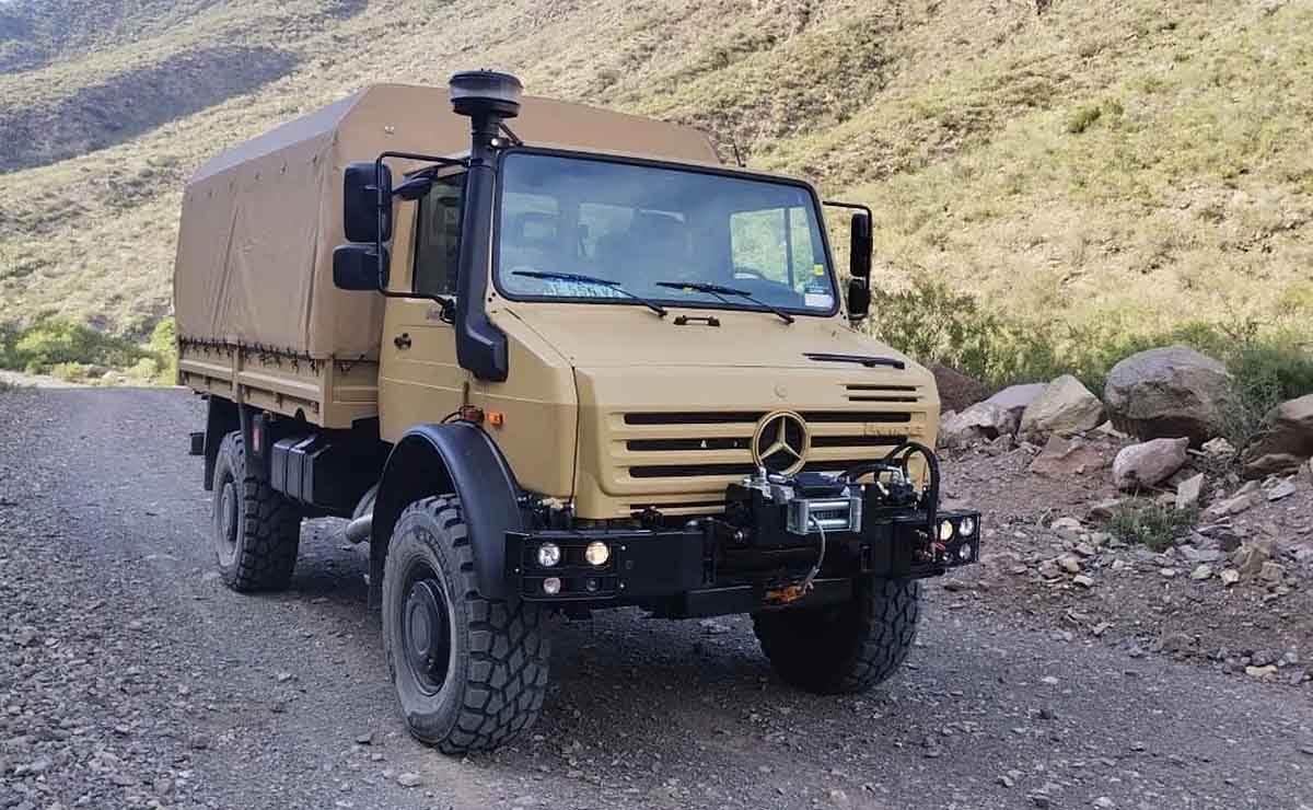 mercedes-benz-unimog-u4000