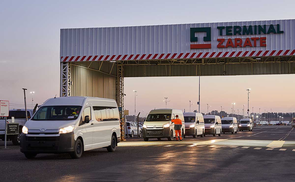 toyota-exporta-la-hiace-a-brasil