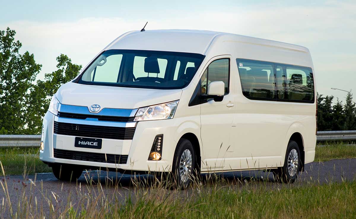 toyota-exporta-la-hiace-a-brasil