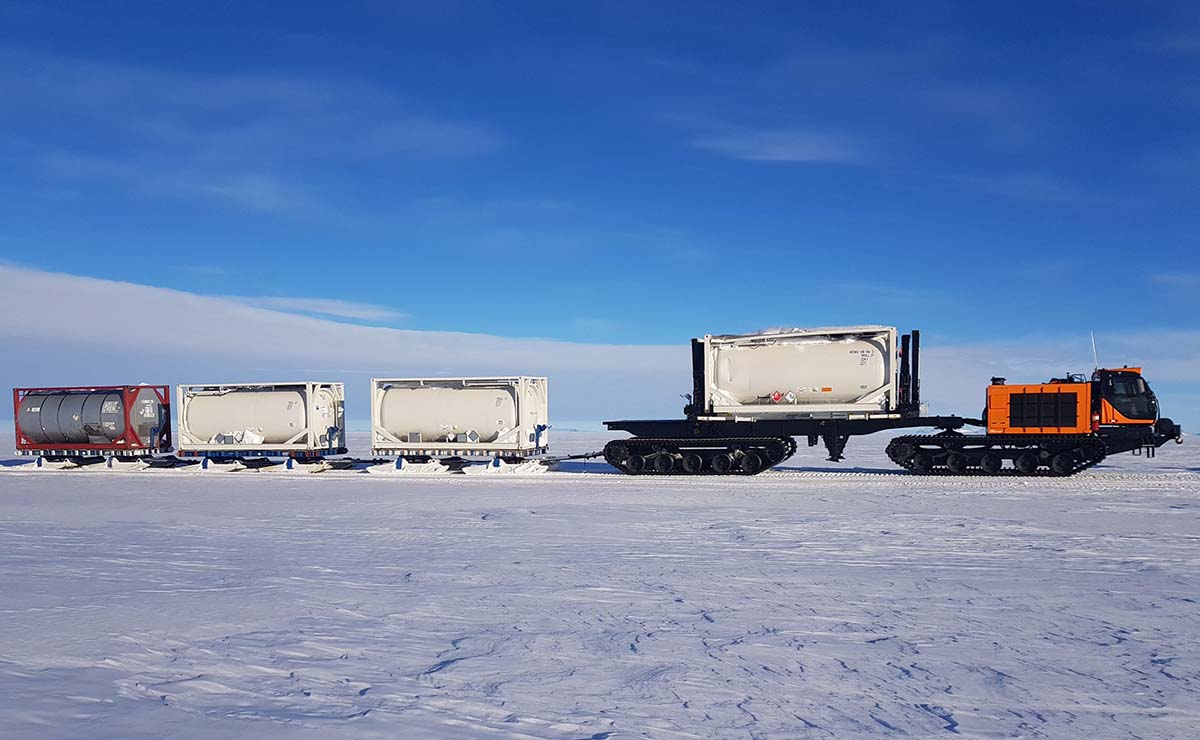 panther-xl-camion-tracccion-oruga-150-toneladas