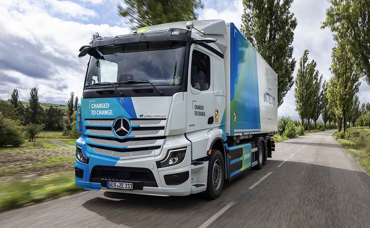 mercedes-benz-eactros-400-2026