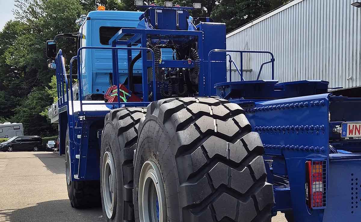 titan-camion-carga-1000-toneladas