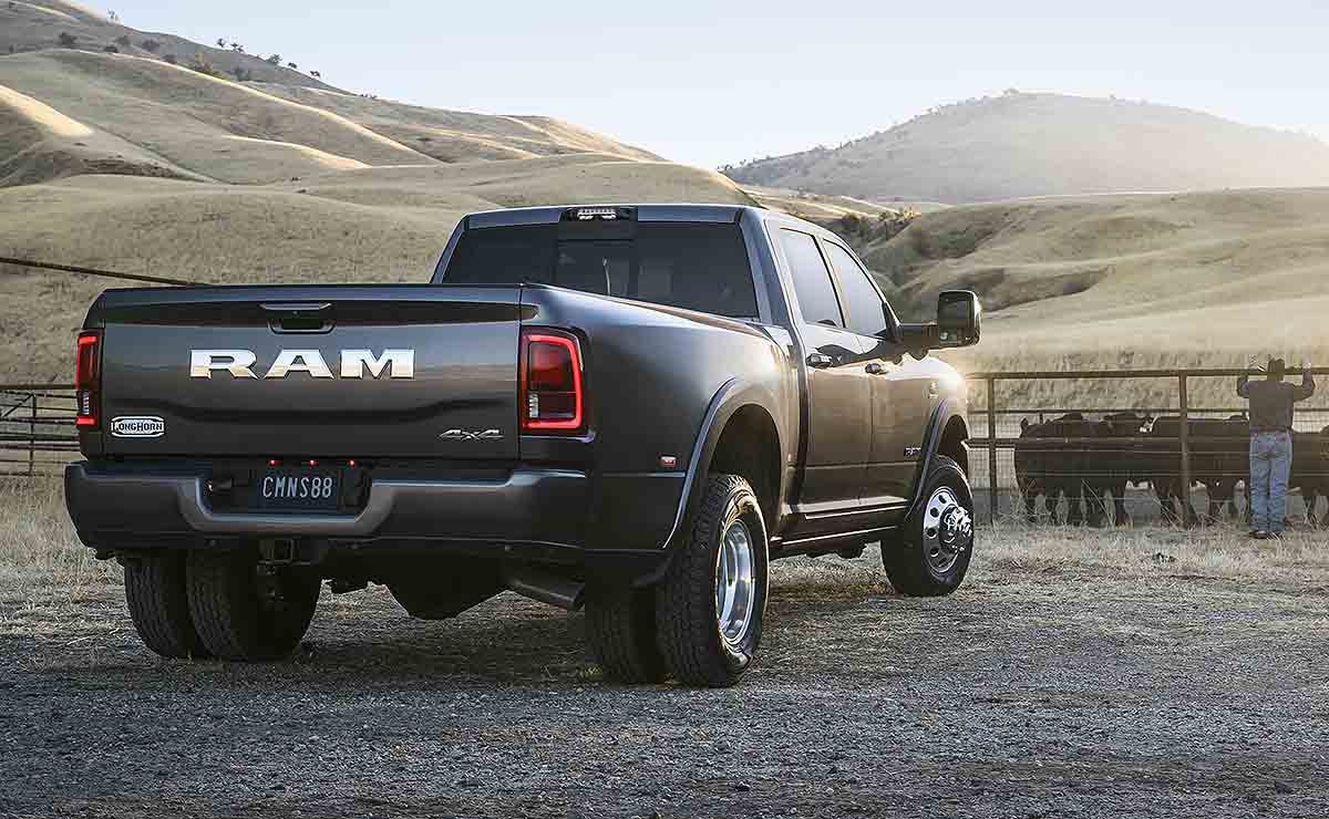 ram-3500-mega-cab-dually-pick-up