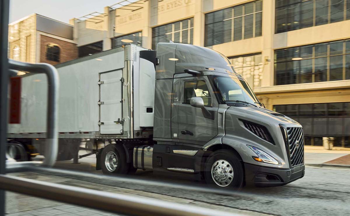 volvo-trucks-conexion-inalambrica-camion-remolque