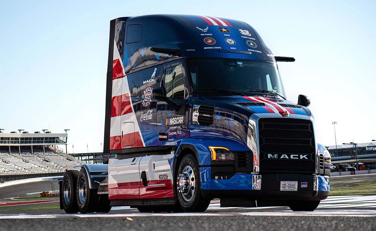 mack-pioneer-nascar-edicion-especial