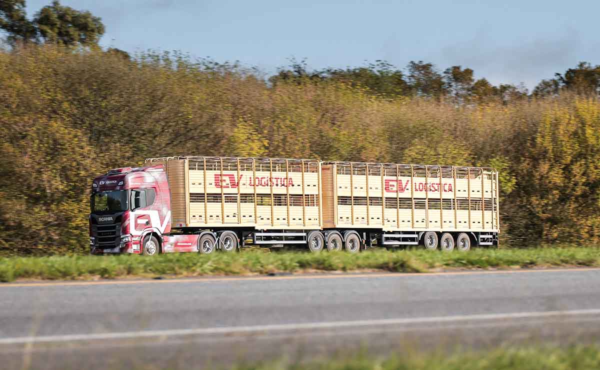 bitren-scania-super-550-6x4-eje-elevable