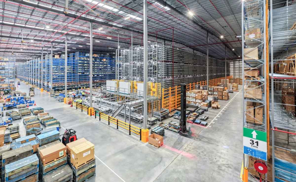 centro-de-distribucion-gigante-volvo-truck