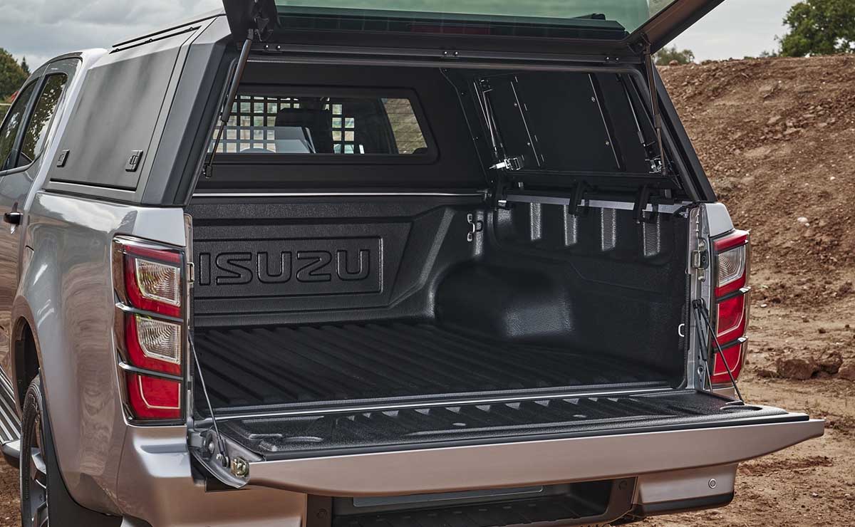 isuzu-d-max-commercial
