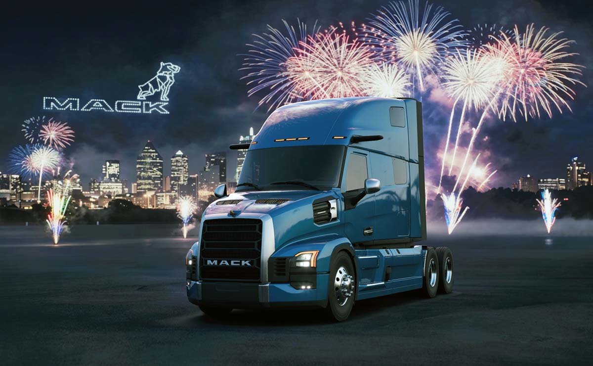 mack-pioneer-edicion-especial-250-aniversario-estados-unidos