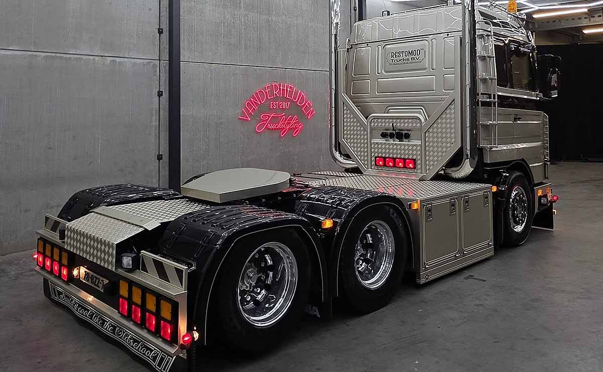 scania-v8-retro
