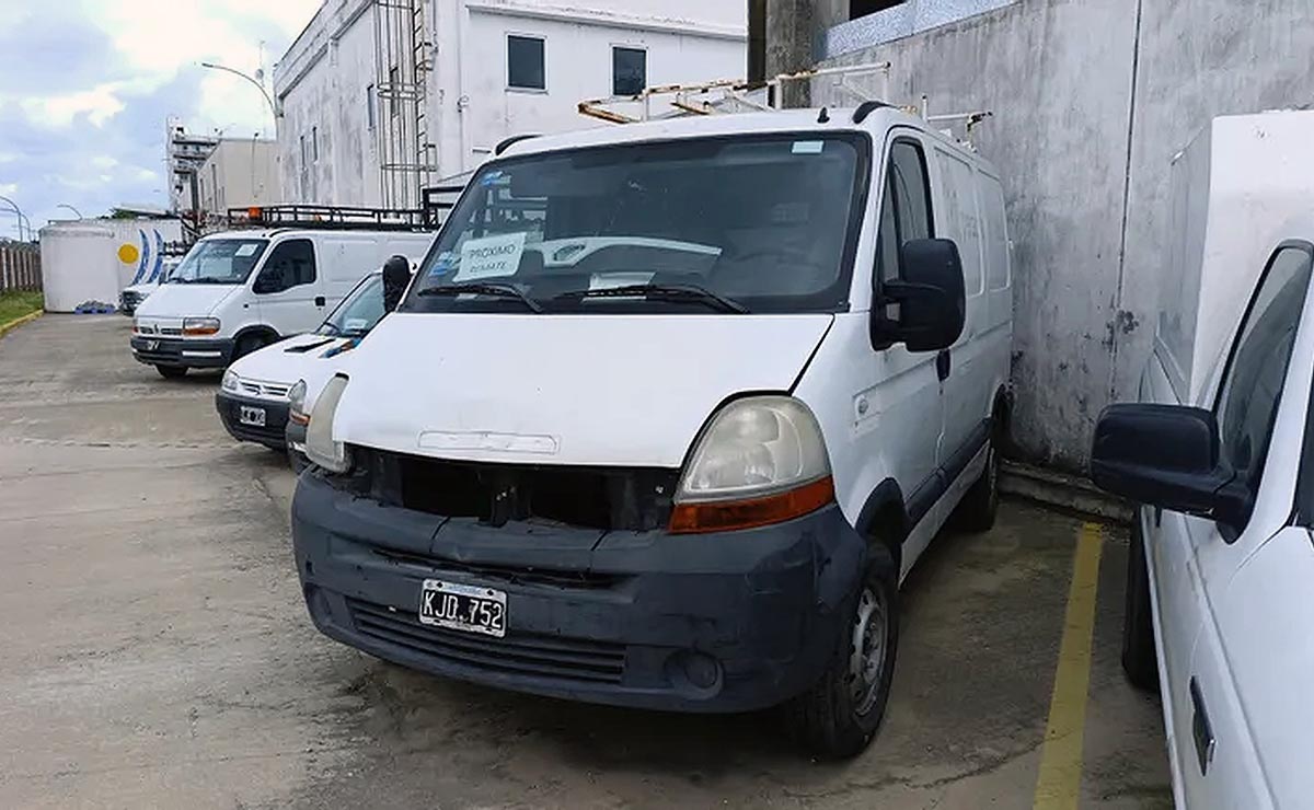 subastas-narvaezbid-camiones-pick-up-furgones
