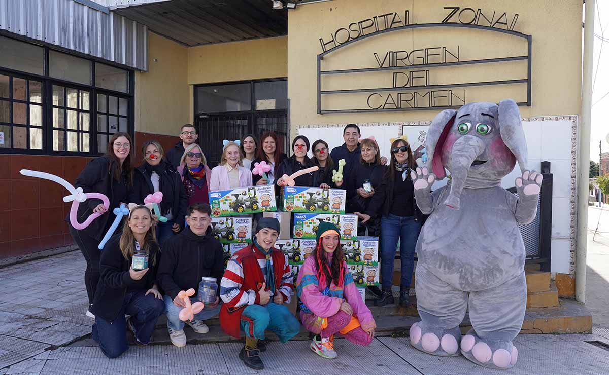 mercedes-benz-camiones-y-buses-iniciativa-dia-del-nino