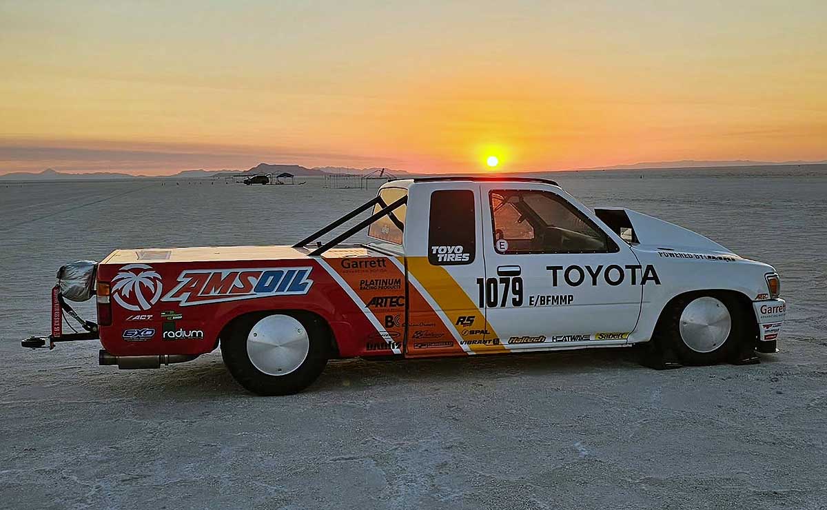 pick-up-mas-rapida-del-mundo-toyota-hilux