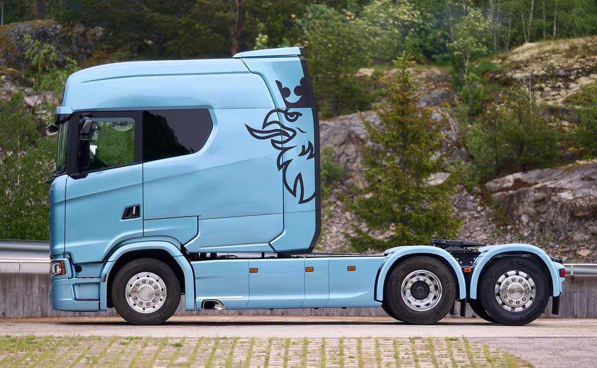 scania-longline-imagenes-oficiales