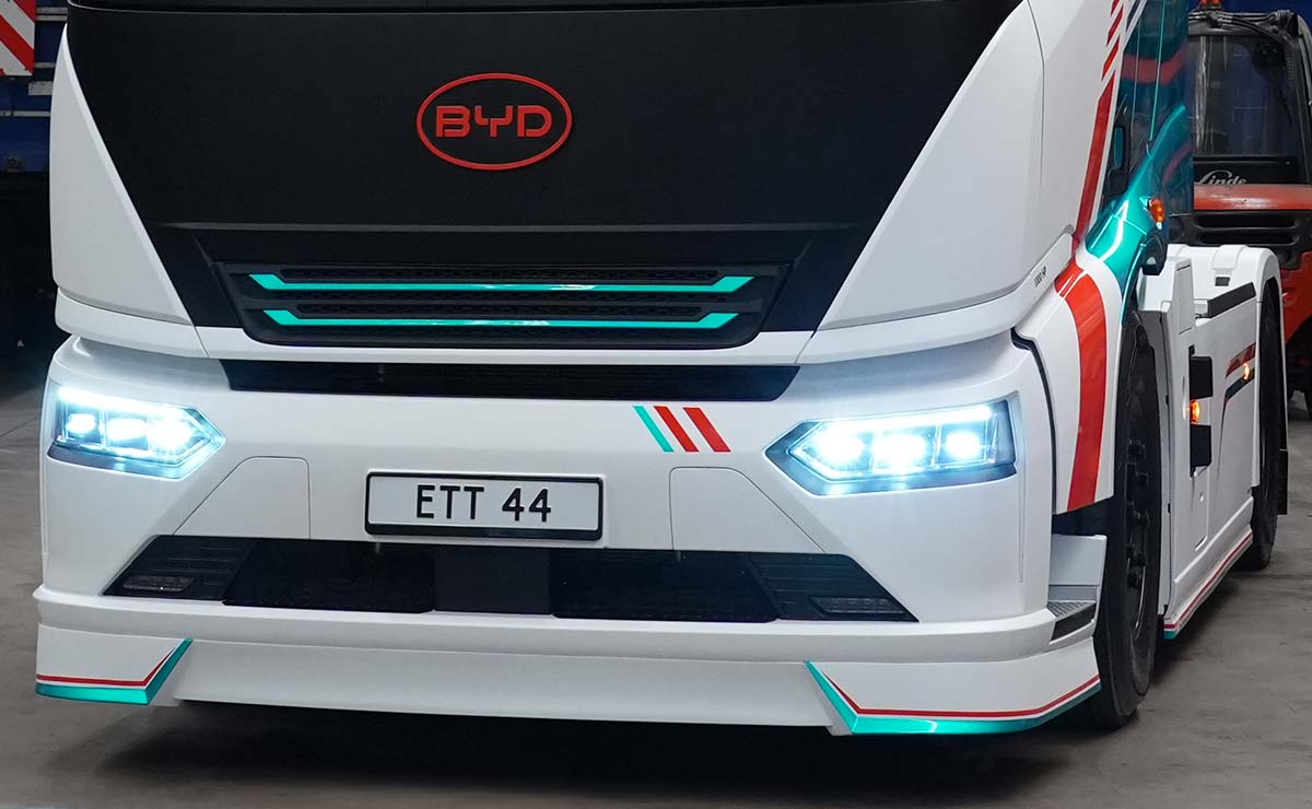 byd-ett-44-camion-electrico-1000-caballos