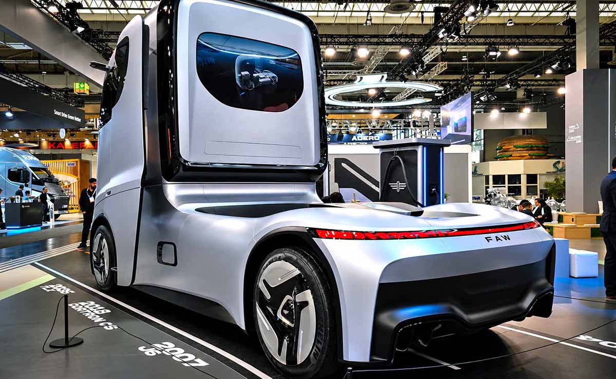 faw-tlx-concept-cortron-cs-iaa-2026