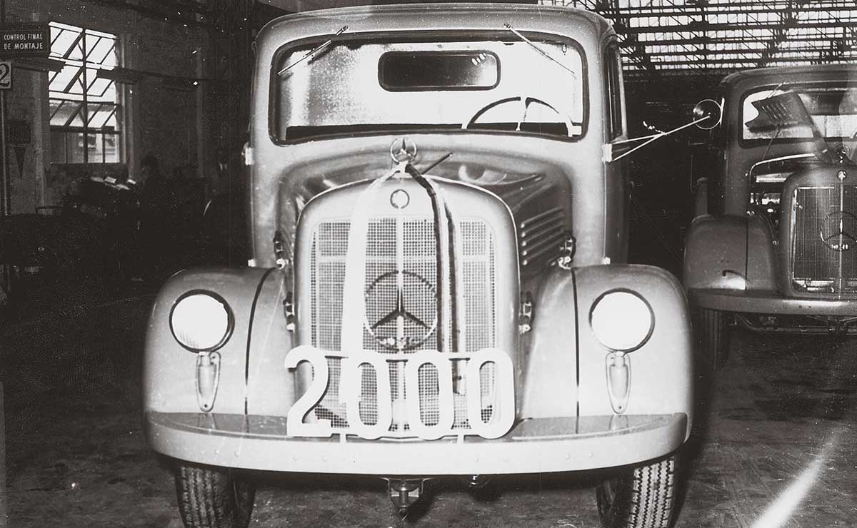mercedes-benz-camiones-y-buses-75-aniversario-argentina