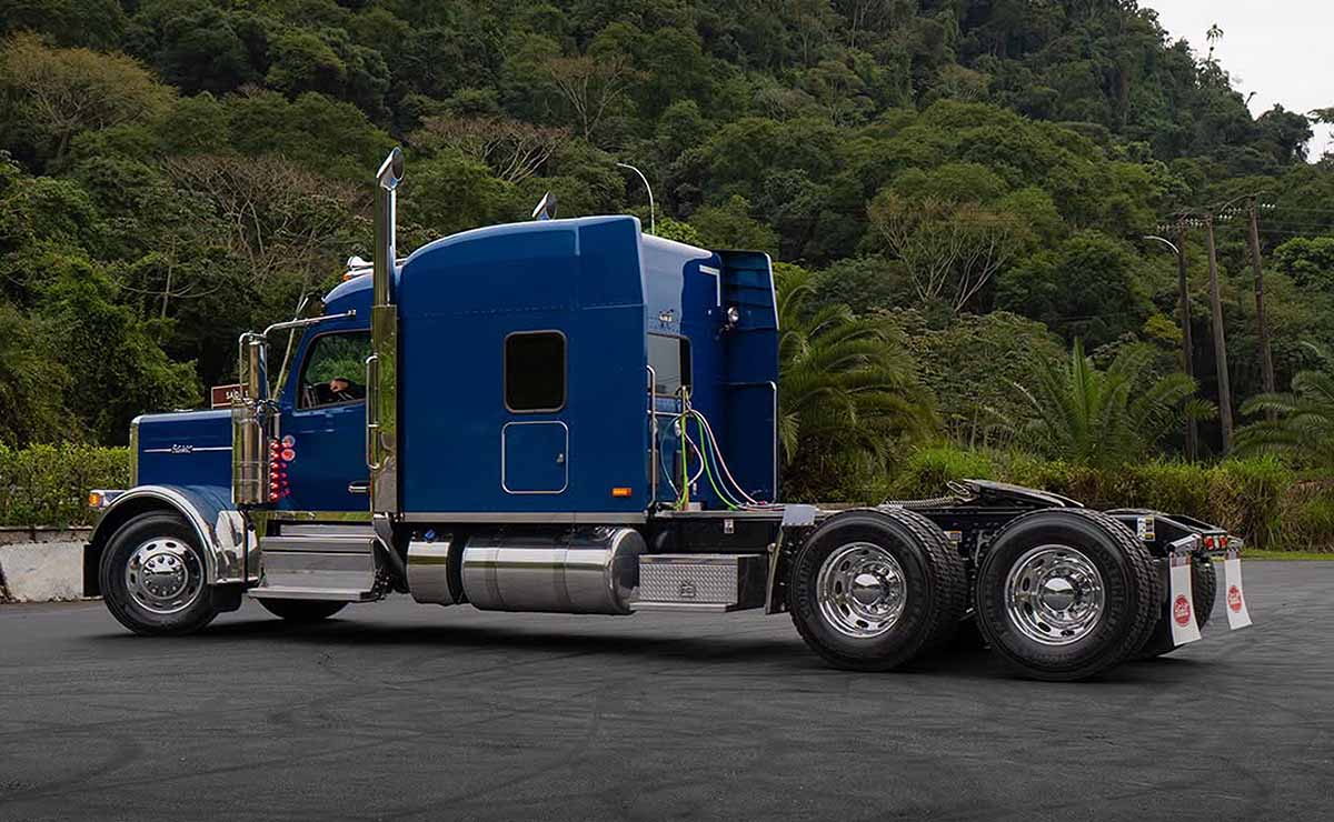 peterbilt-589-llega-a-brasil
