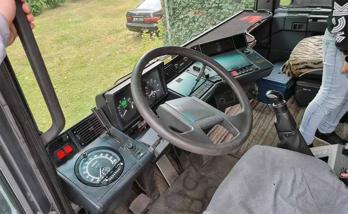renault-magnum-v8