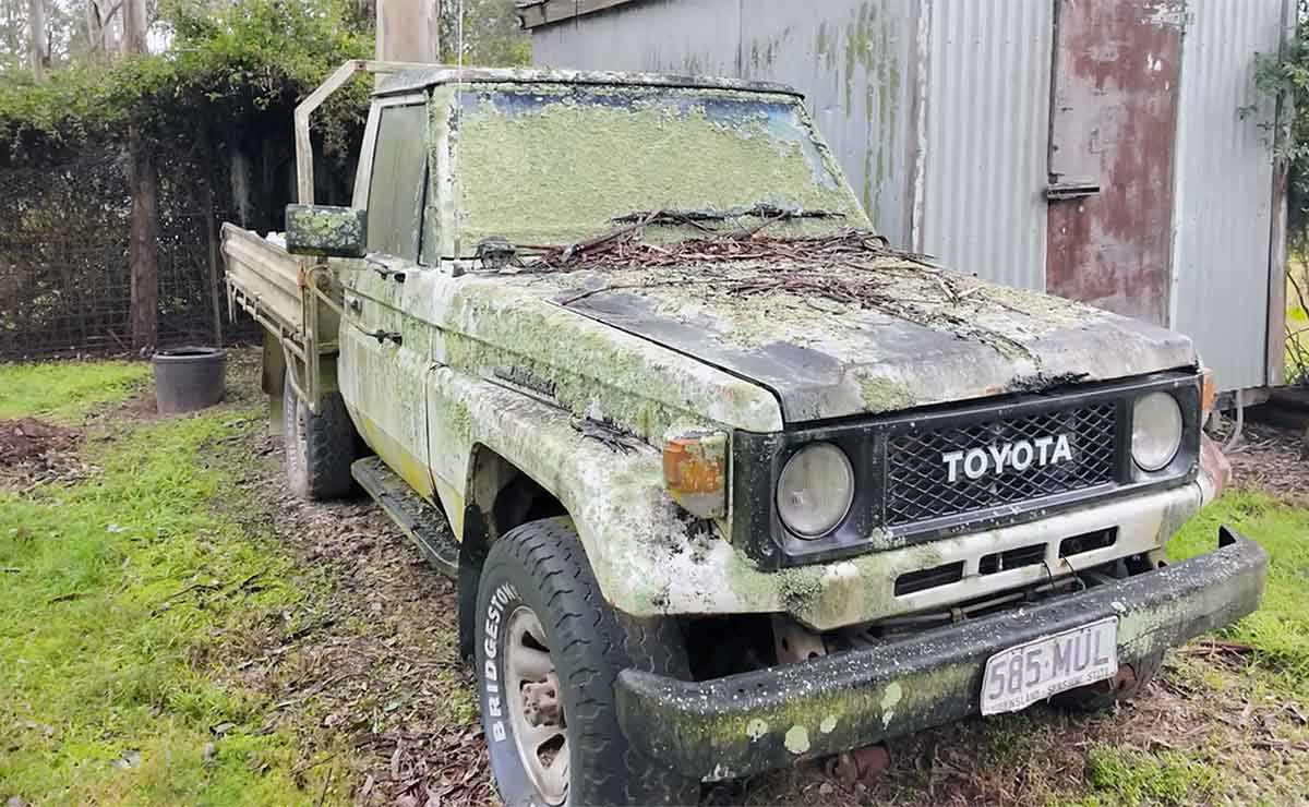 toyota-land-cruiser-70-pick-up